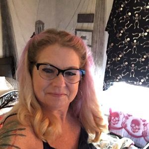 Meet your Posher, Barbie